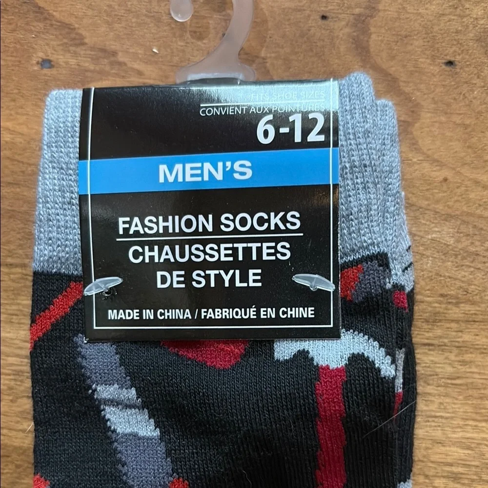 Casual Crew Socks Black and Gray with Modern Design